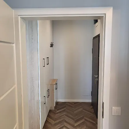 דירה New Luxury Next To Subway With Garage סופיה