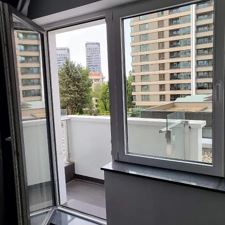 Apartmán New Luxury Next To Subway With Garage *