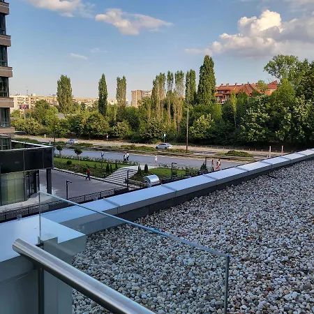 New Luxury Next To Subway With Garage דירה *