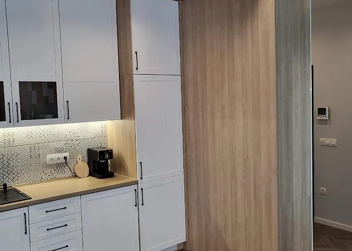 Апартамент New Luxury Next To Subway With Garage *